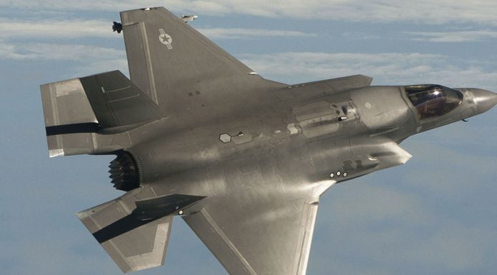 L’eredità del vecchio governo: acquistati altri otto F35