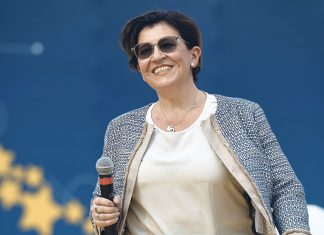 Il Ministro Trenta rinvia l’incontro di Taranto